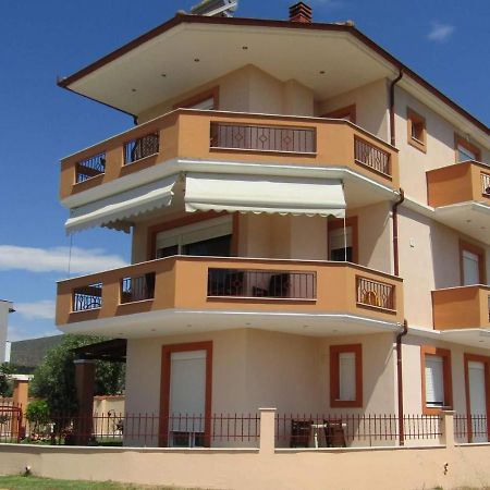 דירות לימנריה Olive Grove House מראה חיצוני תמונה